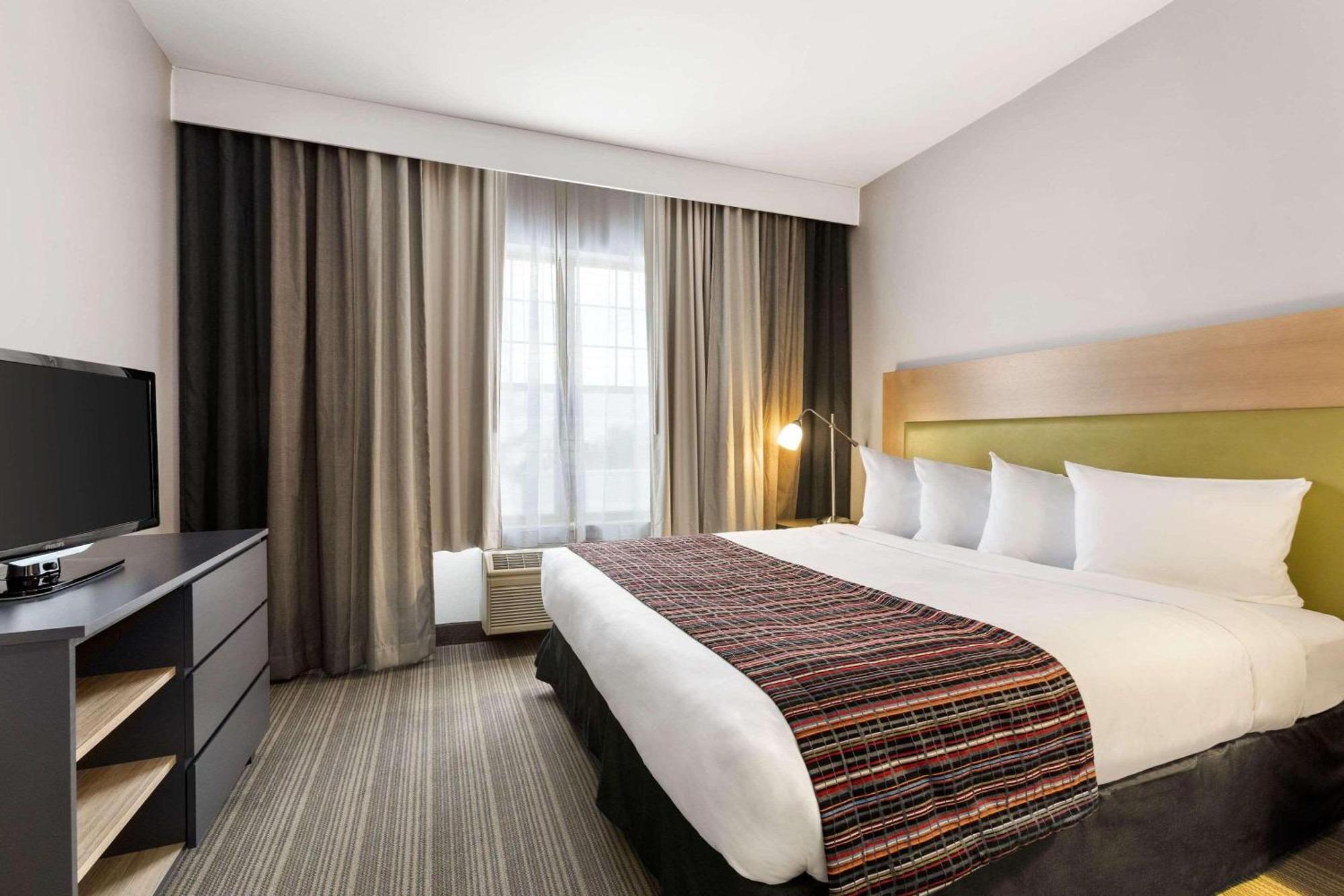 Country Inn & Suites By Radisson, Wausau, Wi Schofield Dış mekan fotoğraf