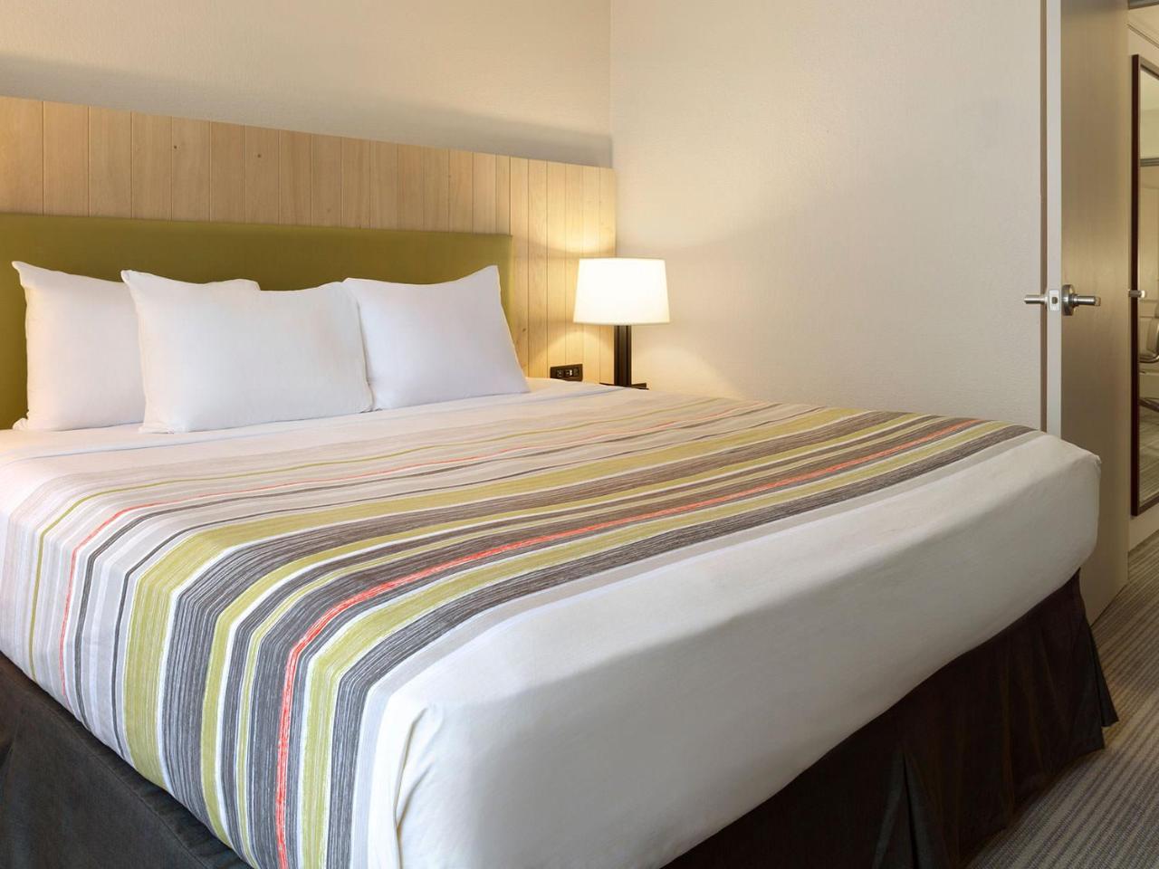 Country Inn & Suites By Radisson, Wausau, Wi Schofield Dış mekan fotoğraf